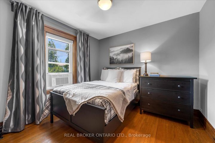 Photo 20 at 99 Tuxedo Avenue S, Delta, Hamilton