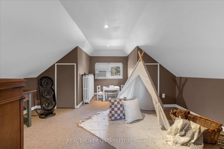 Photo 27 at 99 Tuxedo Avenue S, Delta, Hamilton