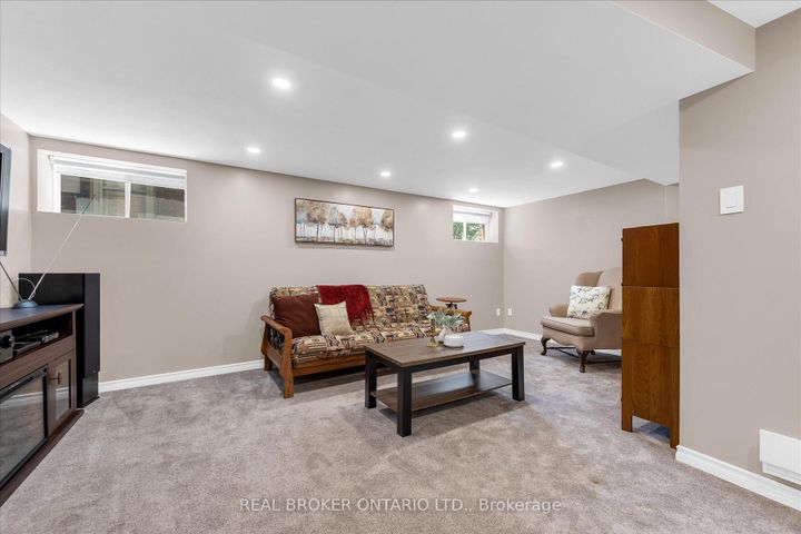 Photo 31 at 99 Tuxedo Avenue S, Delta, Hamilton