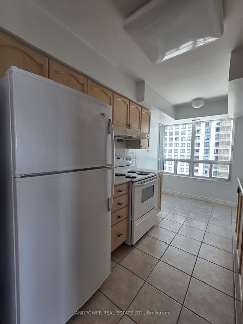 Photo 3 at 1107 - 8 Hillcrest Avenue, Willowdale East, Toronto