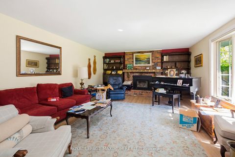Photo 6 at 80 McDonald Street, Rural Vaughan, Vaughan