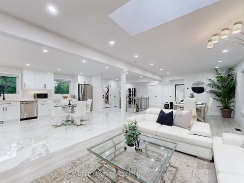 Photo 2 at 60 Kleins Ridge, Kleinburg, Vaughan