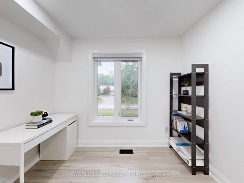 Photo 10 at 60 Kleins Ridge, Kleinburg, Vaughan