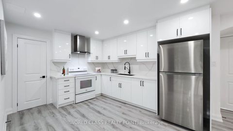 Photo 13 at 60 Kleins Ridge, Kleinburg, Vaughan