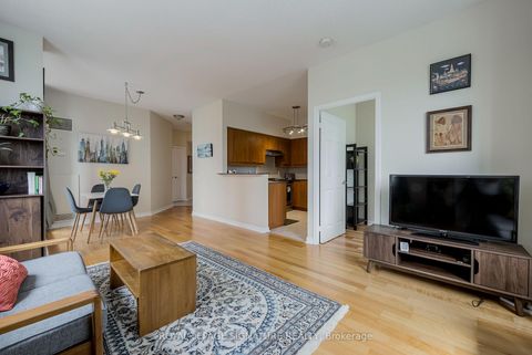 Photo 6 at 308 - 485 Rosewell Avenue, Lawrence Park South, Toronto