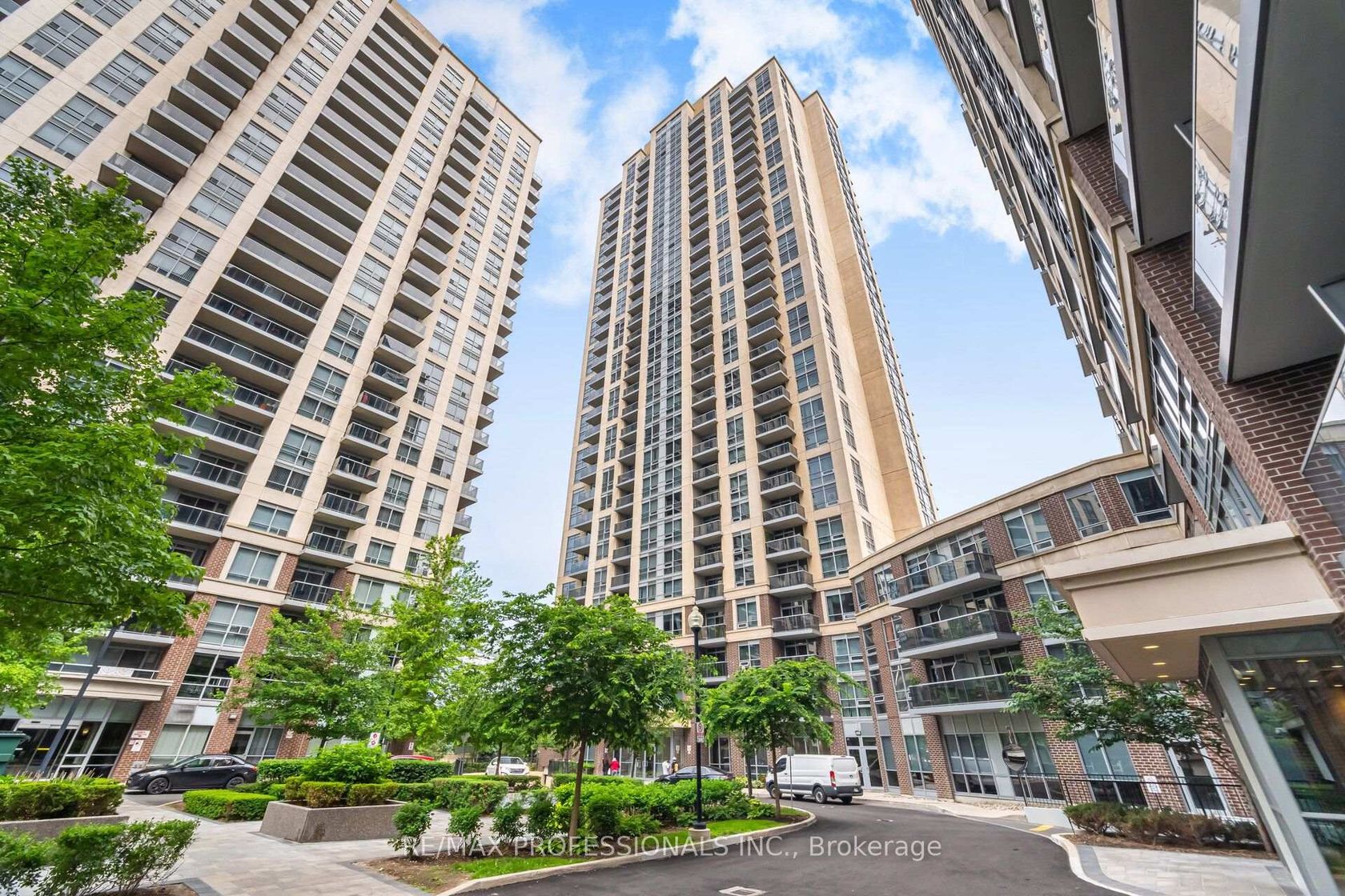 2407 - 3 Michael Power Place, City Centre West, Toronto 
