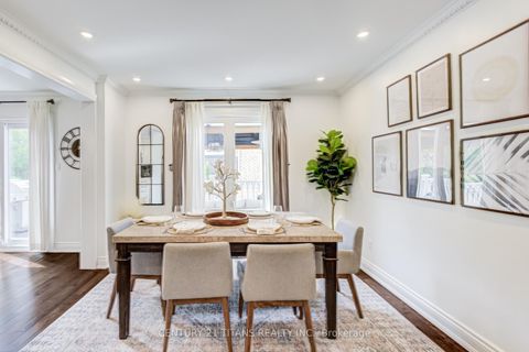 Photo 12 at 6 Blossom Court, West Woodbridge, Vaughan