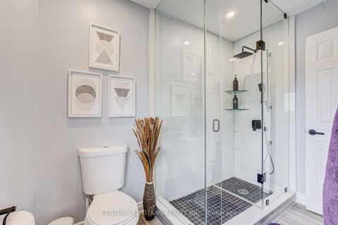 Photo 29 at 6 Blossom Court, West Woodbridge, Vaughan