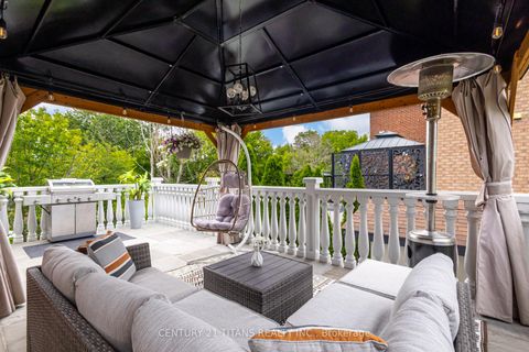 Photo 31 at 6 Blossom Court, West Woodbridge, Vaughan