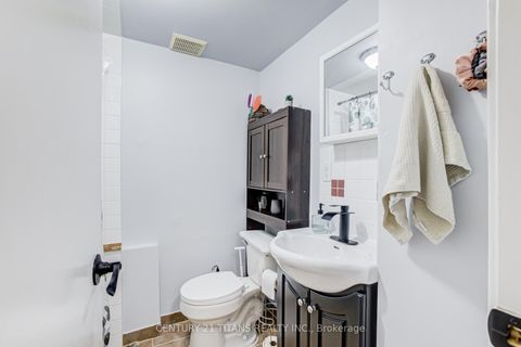 Photo 41 at 6 Blossom Court, West Woodbridge, Vaughan