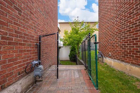 Photo 45 at 6 Blossom Court, West Woodbridge, Vaughan