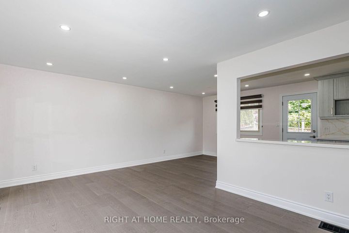 Photo 4 at 5154 New Street, Appleby, Burlington