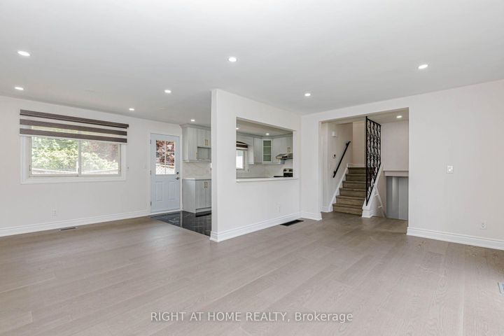 Photo 5 at 5154 New Street, Appleby, Burlington