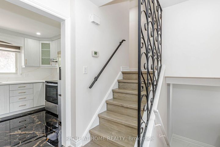 Photo 11 at 5154 New Street, Appleby, Burlington