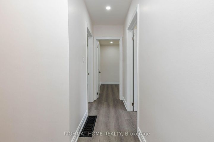 Photo 13 at 5154 New Street, Appleby, Burlington