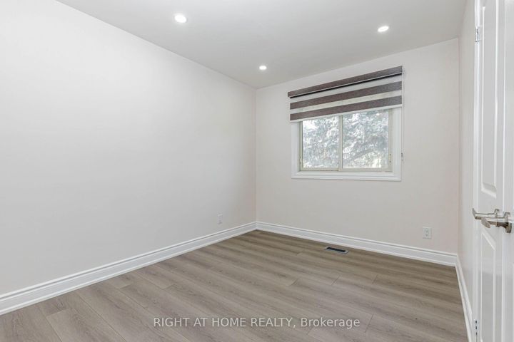 Photo 15 at 5154 New Street, Appleby, Burlington