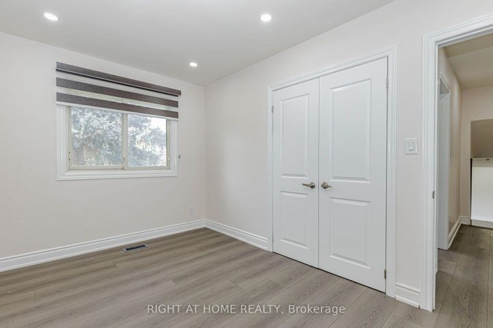 Photo 16 at 5154 New Street, Appleby, Burlington