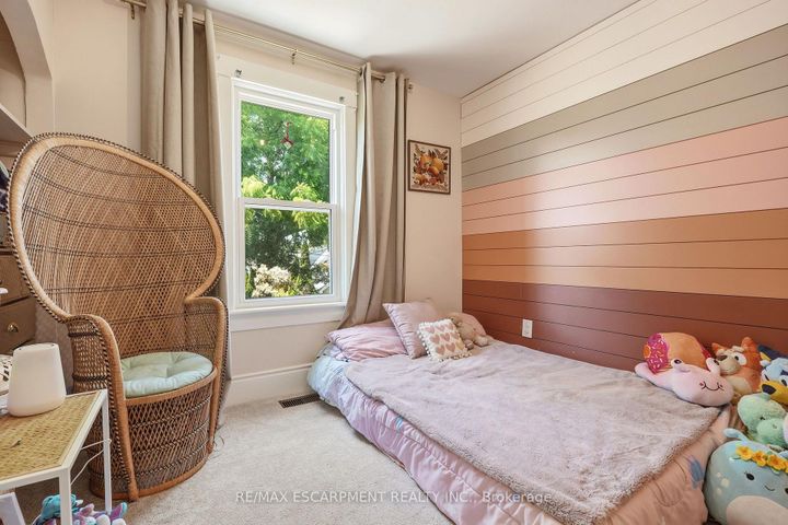 Photo 21 at 92 PROVINCE Street, Delta, Hamilton