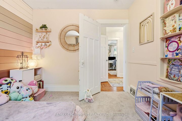 Photo 22 at 92 PROVINCE Street, Delta, Hamilton