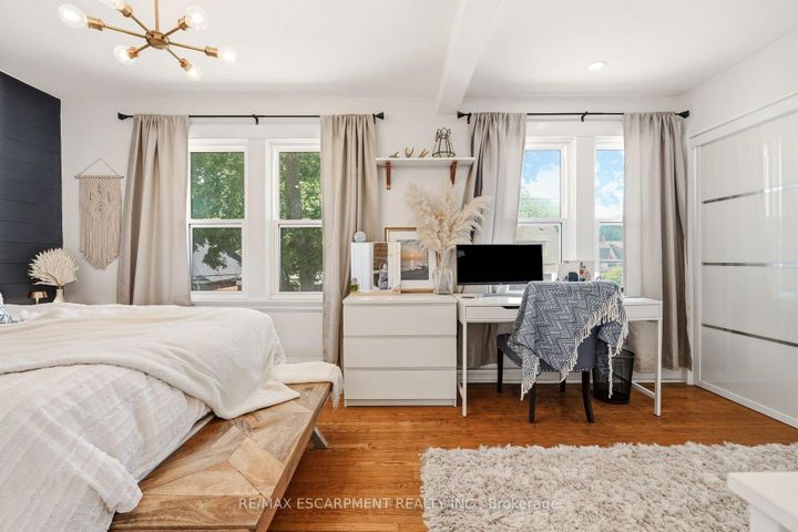 Photo 29 at 92 PROVINCE Street, Delta, Hamilton