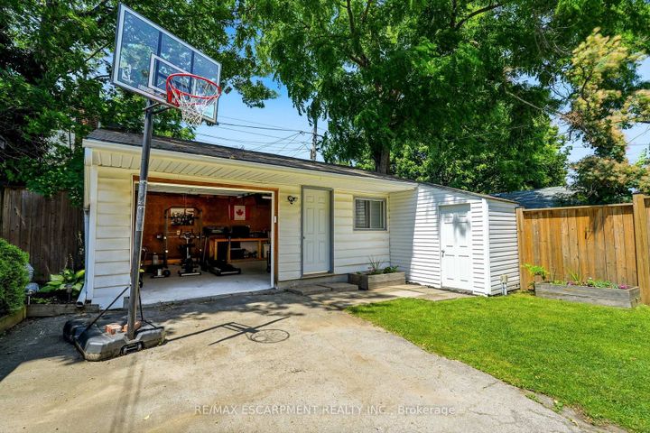 Photo 37 at 92 PROVINCE Street, Delta, Hamilton