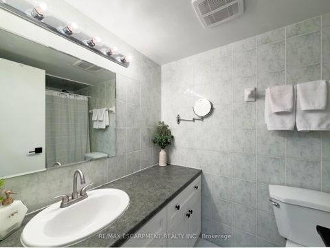 Photo 14 at 227 - 2 Valhalla Inn Road, City Centre West, Toronto