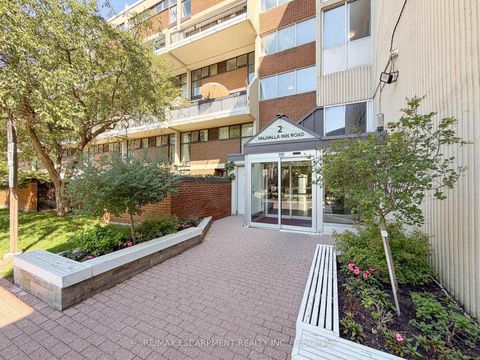 Photo 34 at 227 - 2 Valhalla Inn Road, City Centre West, Toronto