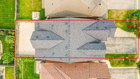 Photo 4 at 48 Ravel Drive, Patterson, Vaughan