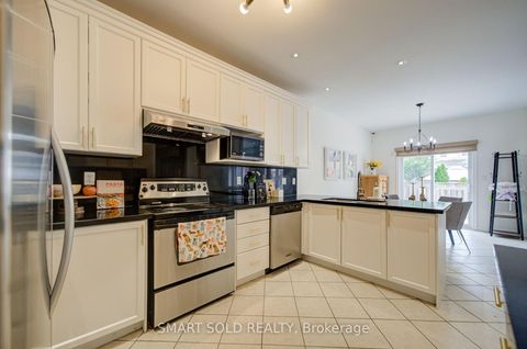 Photo 8 at 48 Ravel Drive, Patterson, Vaughan