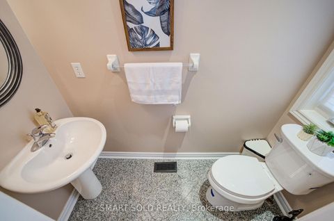 Photo 13 at 48 Ravel Drive, Patterson, Vaughan
