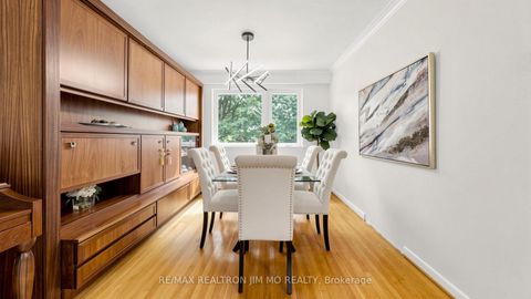 Photo 9 at 40 Ravencliff Crescent, Sullivan, Toronto