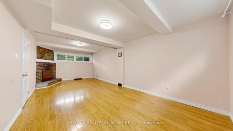 Photo 37 at 40 Ravencliff Crescent, Sullivan, Toronto
