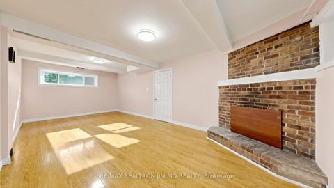 Photo 38 at 40 Ravencliff Crescent, Sullivan, Toronto