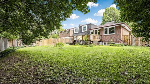 Photo 48 at 40 Ravencliff Crescent, Sullivan, Toronto
