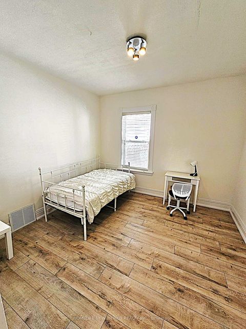 Photo 10 at 184 Prospect Street, Central Newmarket, Newmarket