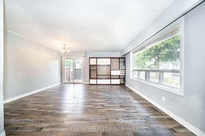 Photo 4 at 6 Meadowland Drive, Brampton East, Brampton