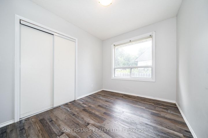 Photo 9 at 6 Meadowland Drive, Brampton East, Brampton