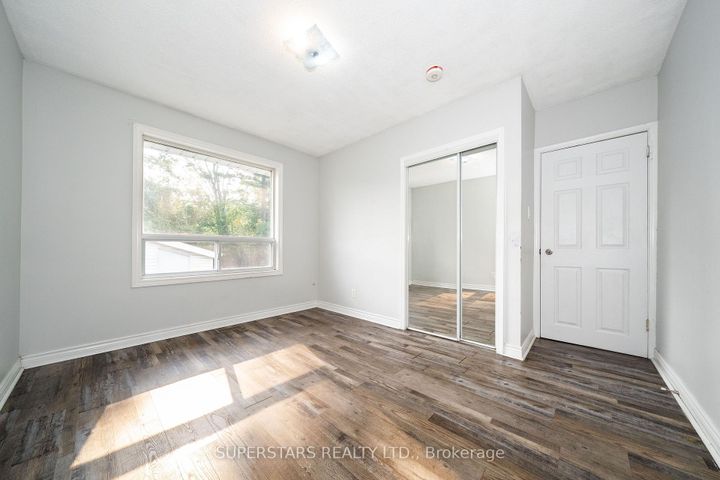 Photo 11 at 6 Meadowland Drive, Brampton East, Brampton