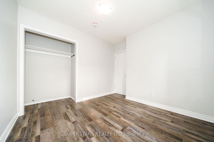 Photo 13 at 6 Meadowland Drive, Brampton East, Brampton