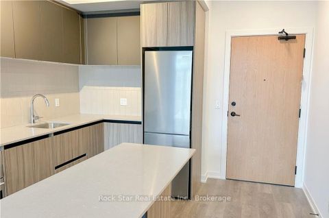 Photo 8 at 629 - 7950 Bathurst Street, Beverley Glen, Vaughan