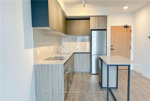 Photo 9 at 629 - 7950 Bathurst Street, Beverley Glen, Vaughan