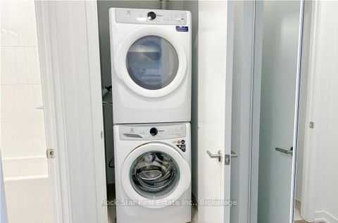 Photo 18 at 629 - 7950 Bathurst Street, Beverley Glen, Vaughan