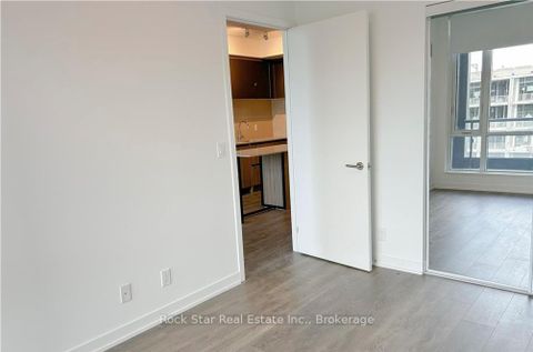 Photo 22 at 629 - 7950 Bathurst Street, Beverley Glen, Vaughan