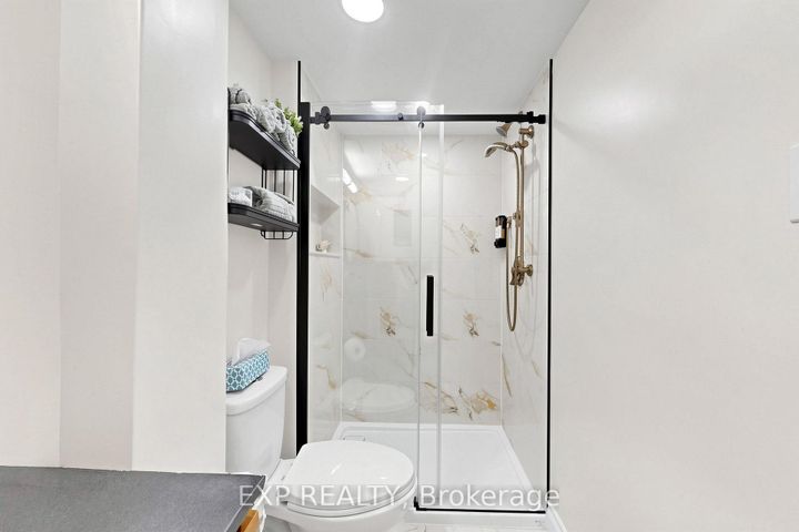 Photo 21 at 77 Letchworth Crescent, CFB, Toronto