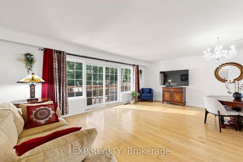 Photo 5 at 77 Letchworth Crescent, CFB, Toronto