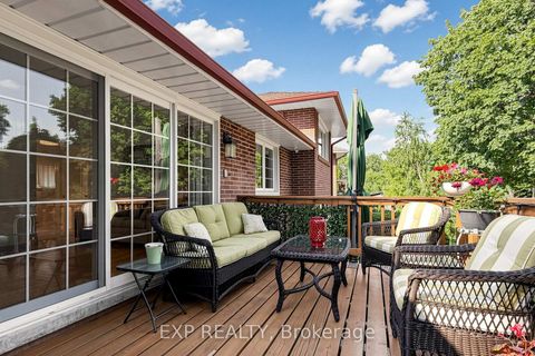 Photo 12 at 77 Letchworth Crescent, CFB, Toronto