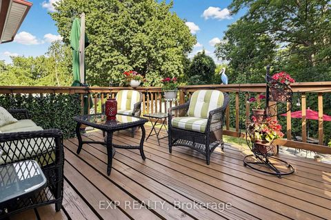 Photo 13 at 77 Letchworth Crescent, CFB, Toronto