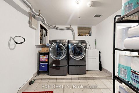 Photo 26 at 77 Letchworth Crescent, CFB, Toronto