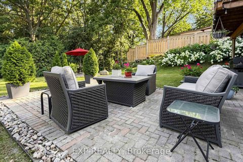 Photo 30 at 77 Letchworth Crescent, CFB, Toronto