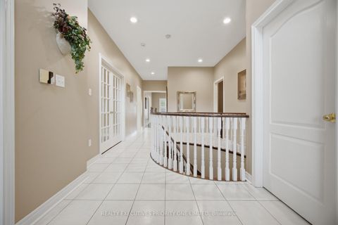 Photo 5 at 222 Caproni Drive, Maple, Vaughan